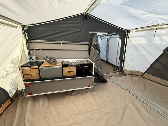 Combi-Camp Country 8 of 17