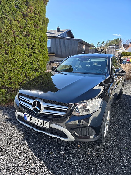 Mercedes-Benz GLC350 e 17 of 30