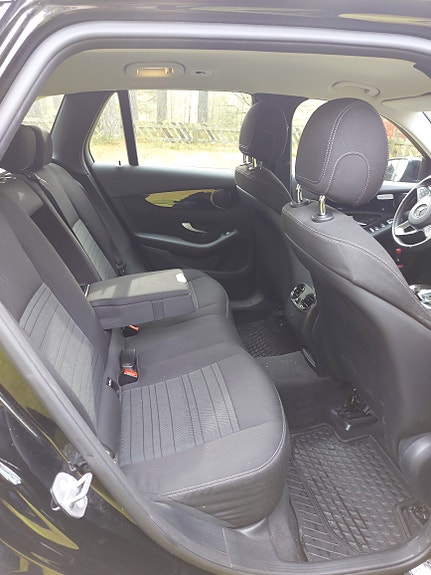Mercedes-Benz GLC350 e 23 of 30