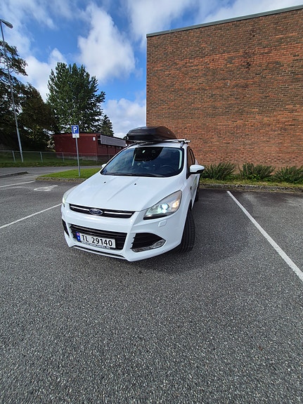 Ford Kuga 3 of 27