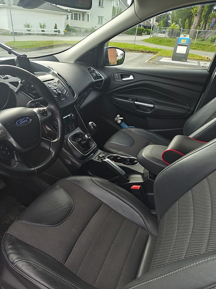 Ford Kuga 20 of 27