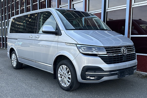 Volkswagen Caravelle 2 of 5