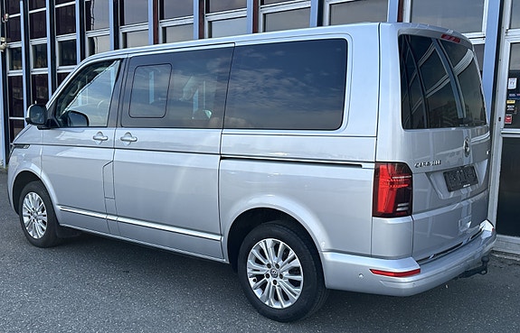 Volkswagen Caravelle 3 of 5