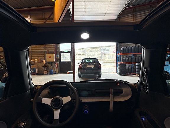 Microlino FRI FRAKT! 11KW/177km rekkevidde/AC/Varme/Soltak++ 10 of 19