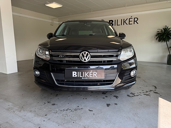 Volkswagen Tiguan 2 of 5