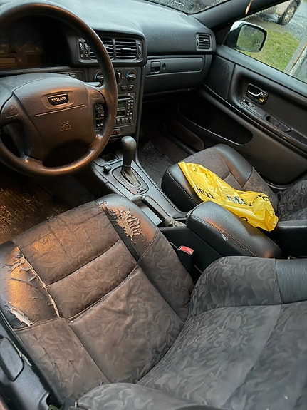 Volvo V70 5 of 5