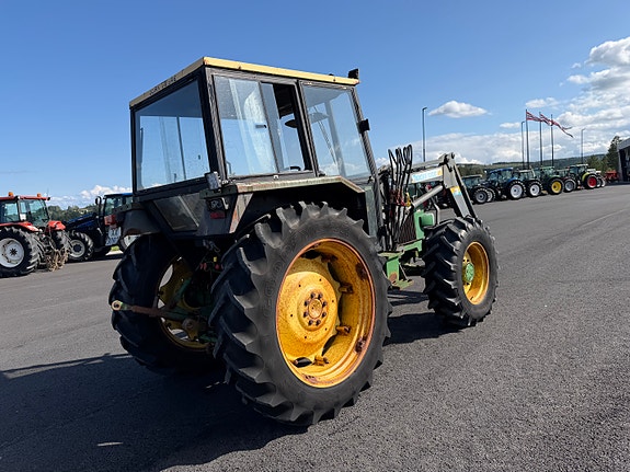 John Deere 2040 12 of 30
