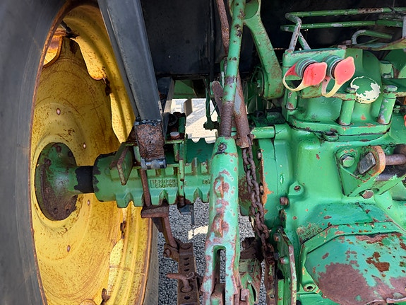 John Deere 2040 30 of 30