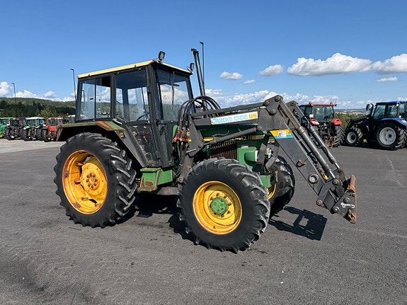 John Deere 2040 19 of 30