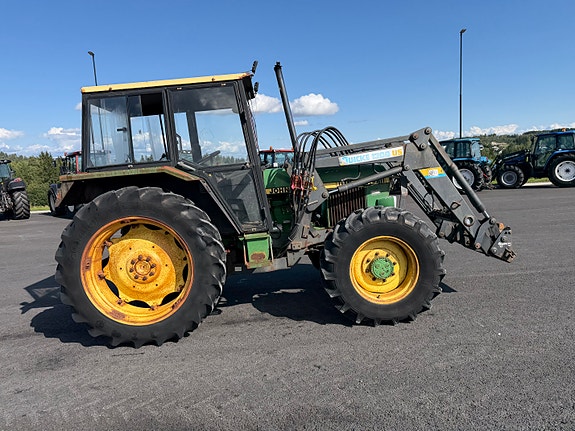 John Deere 2040 15 of 30