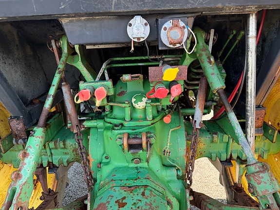 John Deere 2040 27 of 30