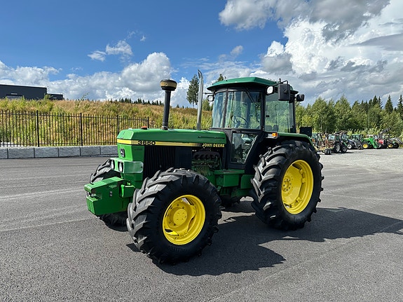 John Deere 3650 2 of 30