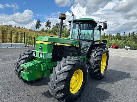 John Deere 3650 19 of 30