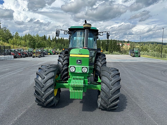 John Deere 3650 24 of 30