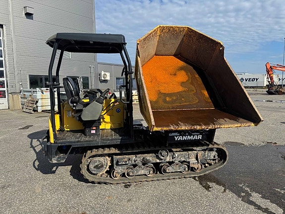 Yanmar C30R-3TV 9 of 14