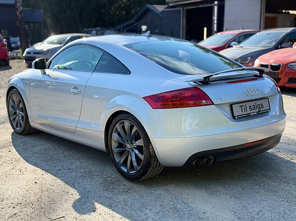Audi TT 14 of 30