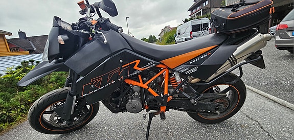 KTM 950 Supermoto 3 of 11