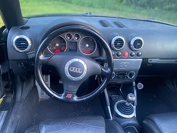 Audi TT 11 of 12