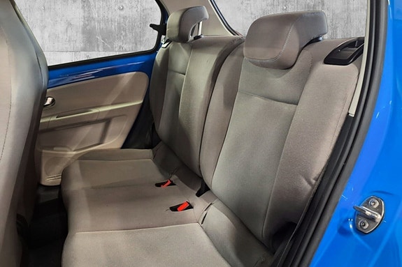 Volkswagen UP! 10 of 14