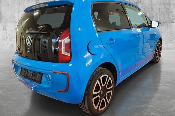 Volkswagen UP! 3 of 5