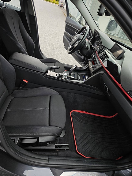 BMW 316i 24 of 30