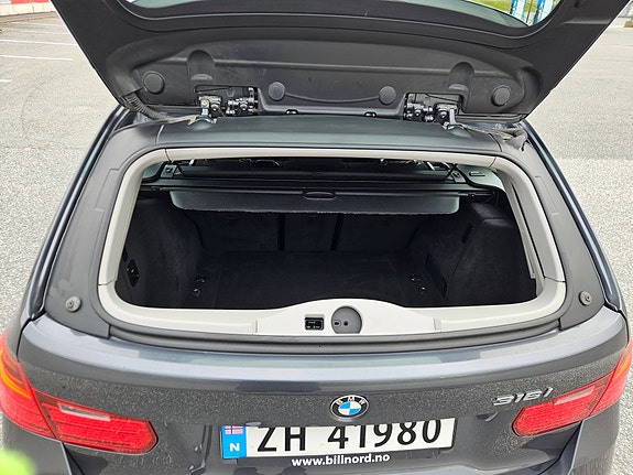 BMW 316i 15 of 30