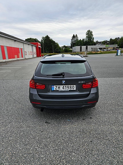 BMW 316i 5 of 30