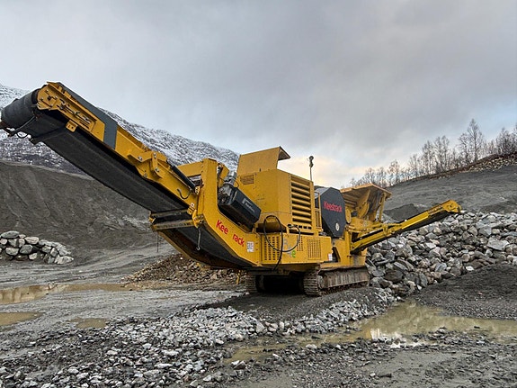 Keestrack B4e hybrid - 1 eier - Sidebånd - Matekasse - Ny kjeft - Magnet - Leveringsklar 2 of 30