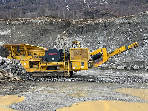 Keestrack B4e hybrid - 1 eier - Sidebånd - Matekasse - Ny kjeft - Magnet - Leveringsklar 3 of 30