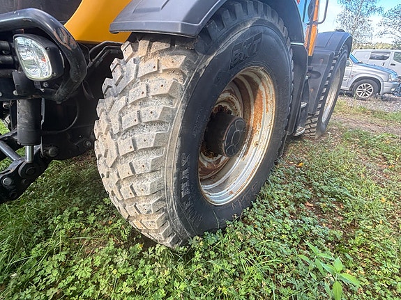 JCB Fastrack - lav timestand - 4x4 - brøyterigget - lametal skjær - tokvam snøfres - 4 doble uttak 30 of 30