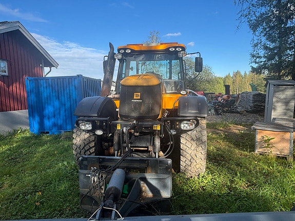 JCB Fastrack - lav timestand - 4x4 - brøyterigget - lametal skjær - tokvam snøfres - 4 doble uttak 8 of 30