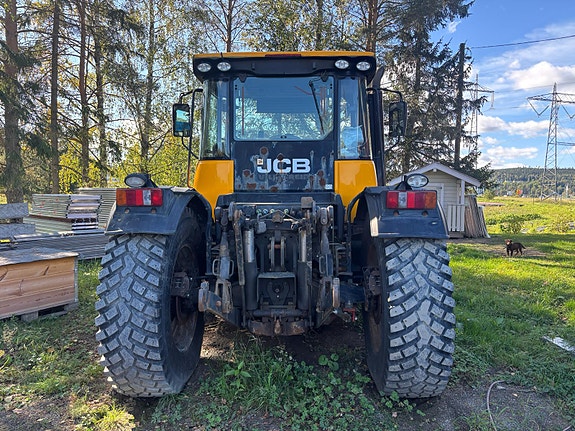 JCB Fastrack - lav timestand - 4x4 - brøyterigget - lametal skjær - tokvam snøfres - 4 doble uttak 9 of 30