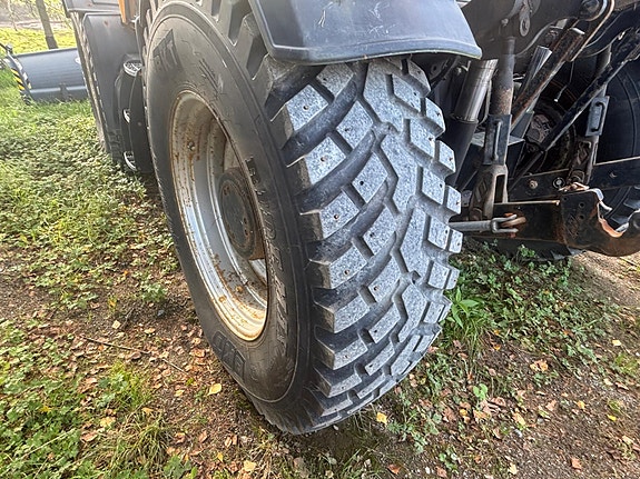 JCB Fastrack - lav timestand - 4x4 - brøyterigget - lametal skjær - tokvam snøfres - 4 doble uttak 26 of 30
