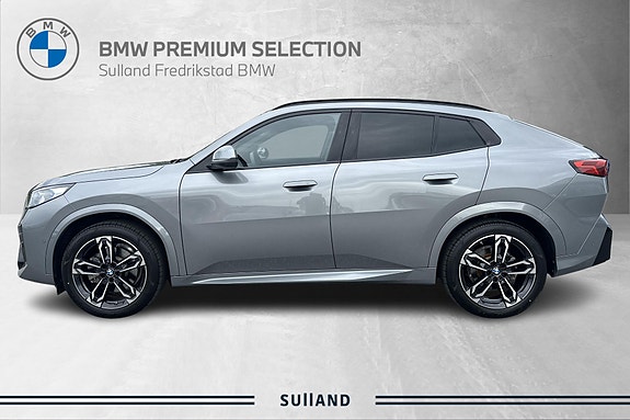 BMW iX2 2 of 30
