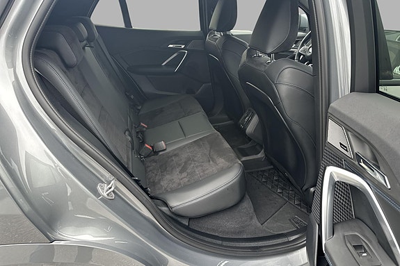BMW iX2 18 of 30