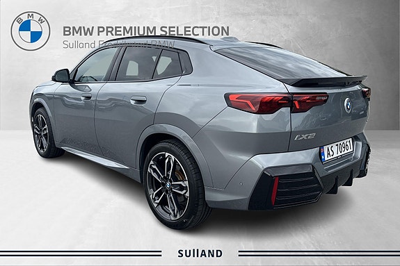 BMW iX2 3 of 30