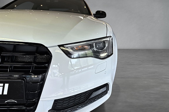 Audi A5 9 of 30