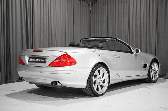 Mercedes-Benz SL500 2 of 30