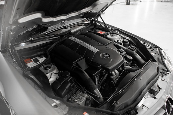 Mercedes-Benz SL500 20 of 30