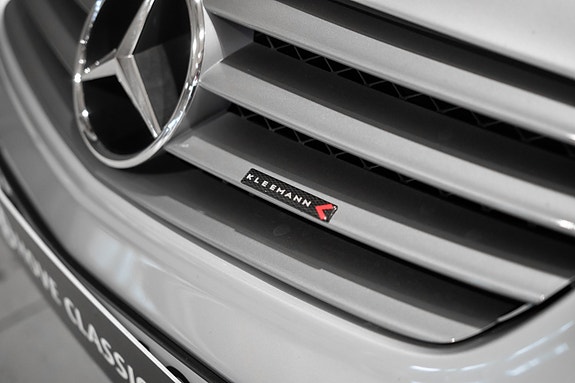 Mercedes-Benz SL500 16 of 30