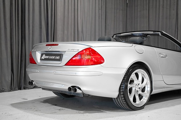 Mercedes-Benz SL500 24 of 30