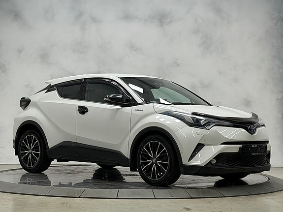 Toyota C-HR 5 of 5