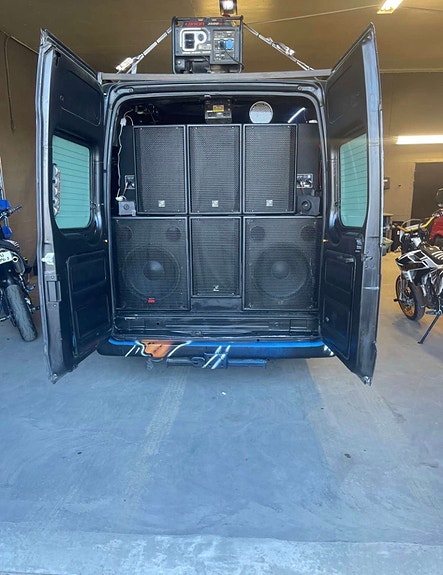 Ford Transit 5 of 5