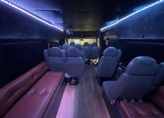 Ford Transit 7 of 14