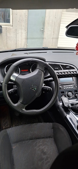 Peugeot 3008 3 of 5