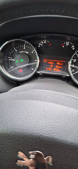 Peugeot 3008 4 of 5
