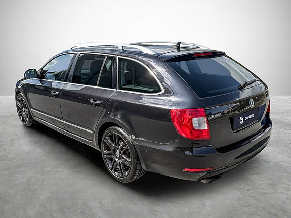 Skoda Superb 4 of 5