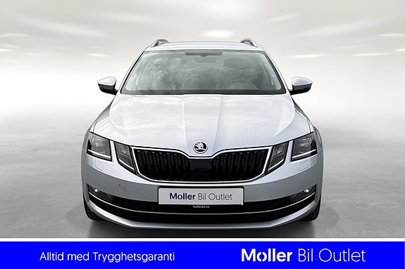 Skoda Octavia 2 of 5