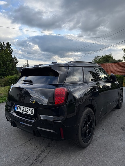 MINI Aceman SE 4 of 5