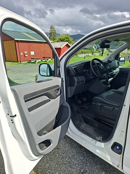 Toyota Proace 14 of 18
